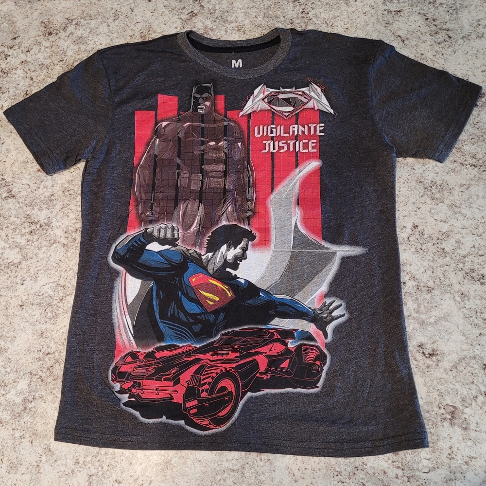 Boys Batman vs. SUPERMAN  Dawn of Justice Graphic Tee NWOT (m) - Picture 4 of 9